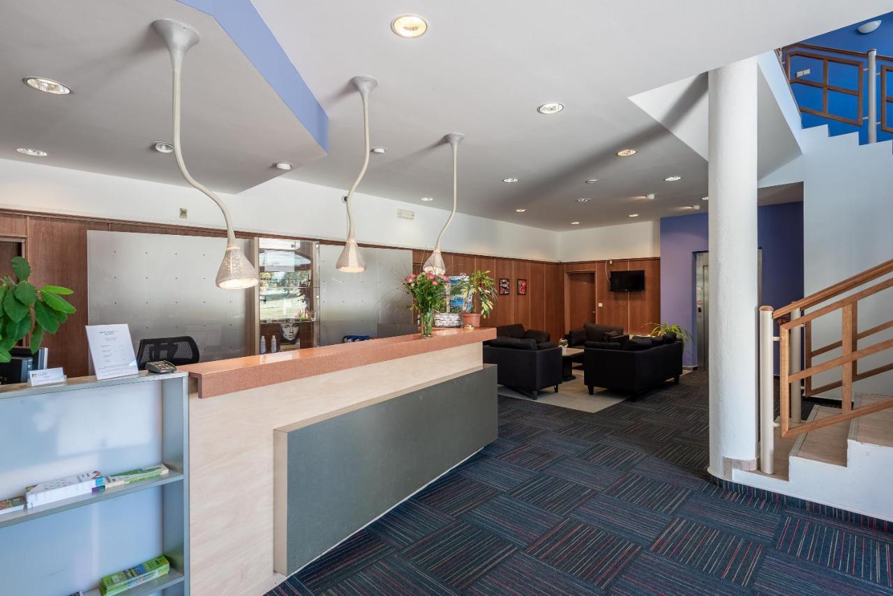 Hotel Floret Prŭhonice Luaran gambar