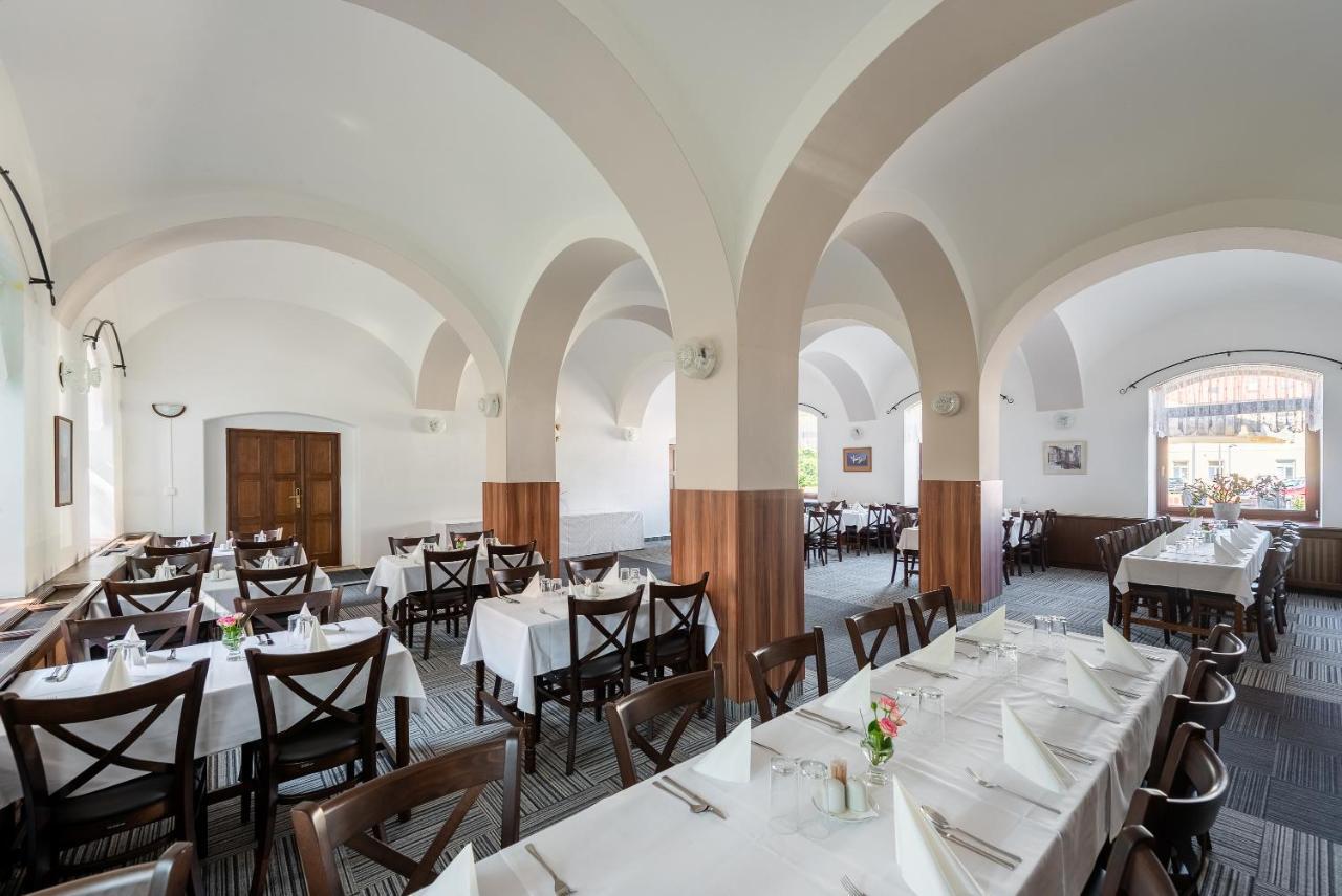Hotel Floret Prŭhonice Luaran gambar