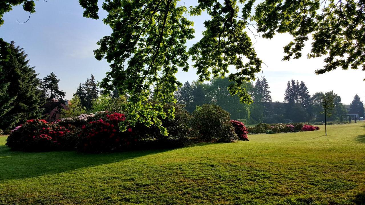 Hotel Floret Prŭhonice Luaran gambar
