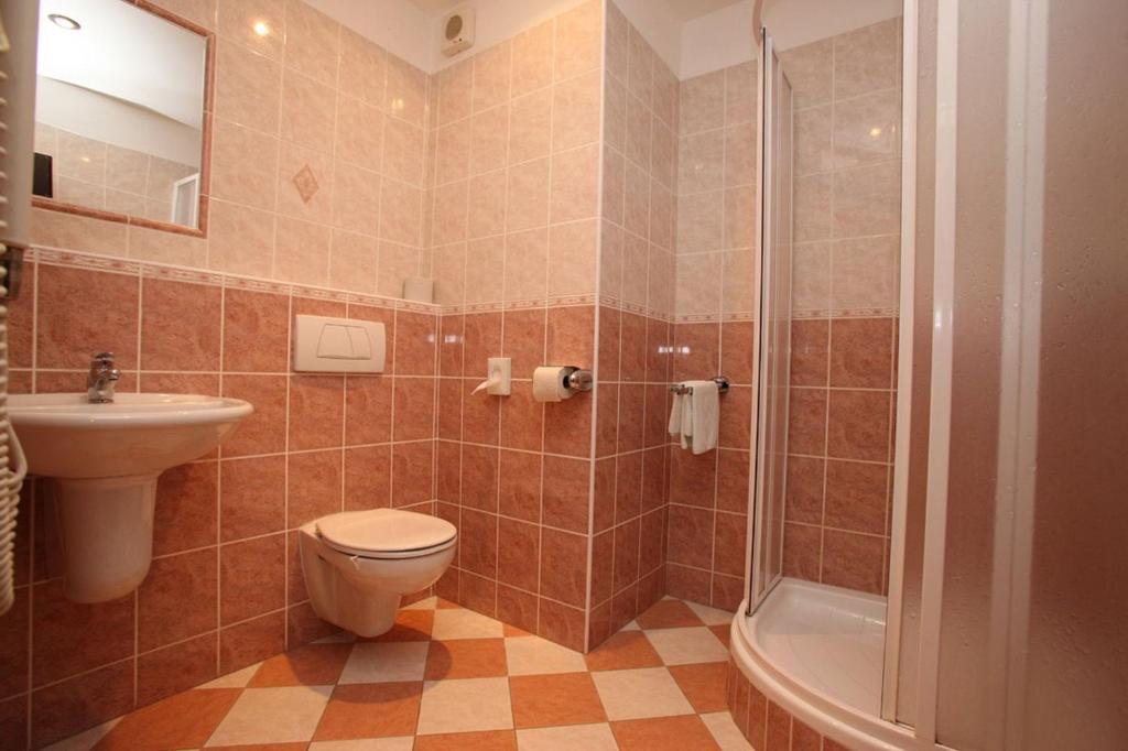 Hotel Floret Prŭhonice Luaran gambar